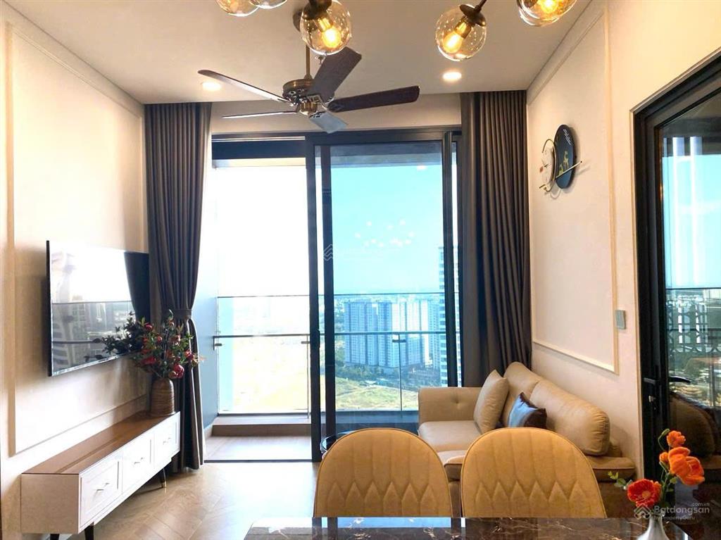 Chính chủ cần cho thuê căn 1pn lumiere riverside, giá 28 tr/tháng, full nội thất, bao phí