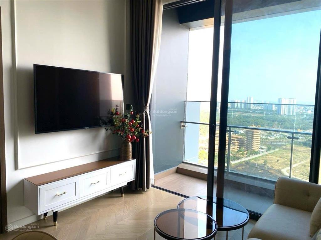 Chính chủ cần cho thuê căn 1pn lumiere riverside, giá 28 tr/tháng, full nội thất, bao phí