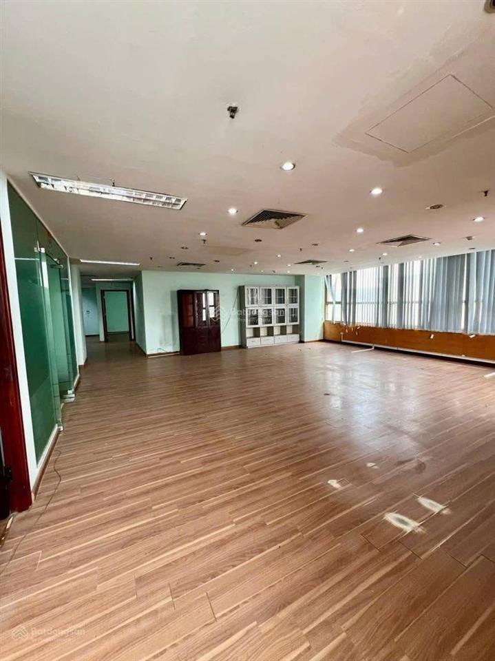 Bán sàn thương mại tại toà nhà hỗn hợp sông đà số 131 trần phú hà đông  260m2 7phòng  giá 12.9tỷ