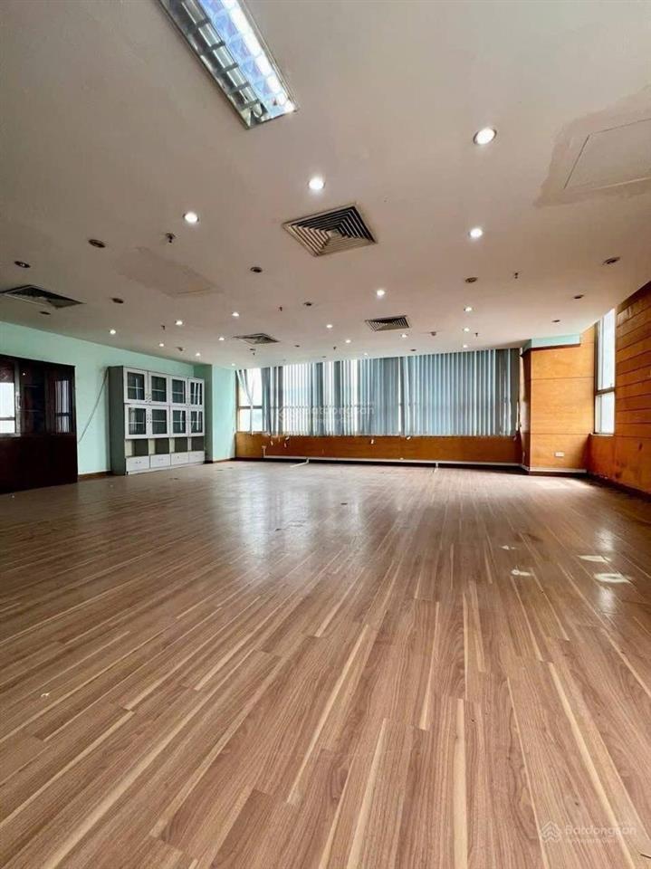 Bán sàn thương mại tại toà nhà hỗn hợp sông đà số 131 trần phú hà đông  260m2 7phòng  giá 12.9tỷ
