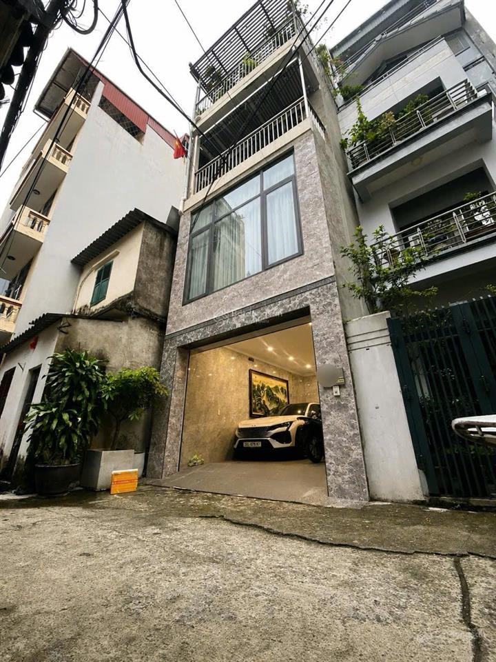 Hoàng hoa thám ba đình bán nhà đường ô tô tránh thuộc phân lô quân đội 62m2 5 tầng giá 23,5 tỷ