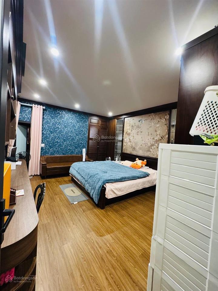 Hoàng hoa thám ba đình bán nhà đường ô tô tránh thuộc phân lô quân đội 62m2 5 tầng giá 23,5 tỷ