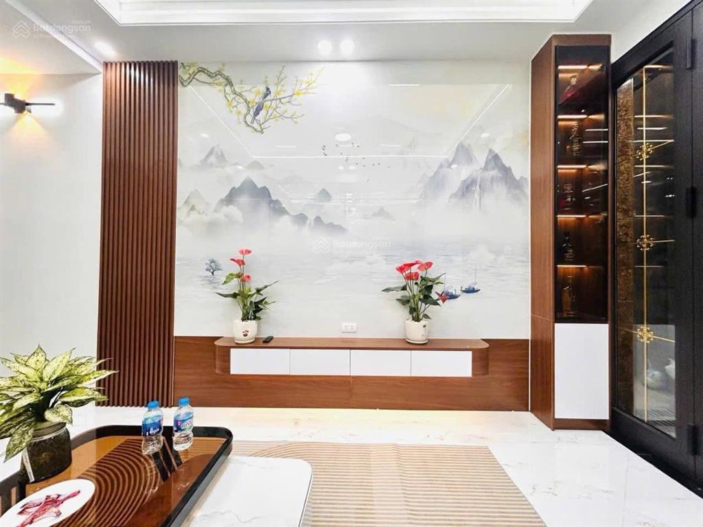Bán nhanh căn nhà đẹp ở quan nhân thanh xuân 33m2 4tầng 5ngủ full đồ giá 7.2tỷ