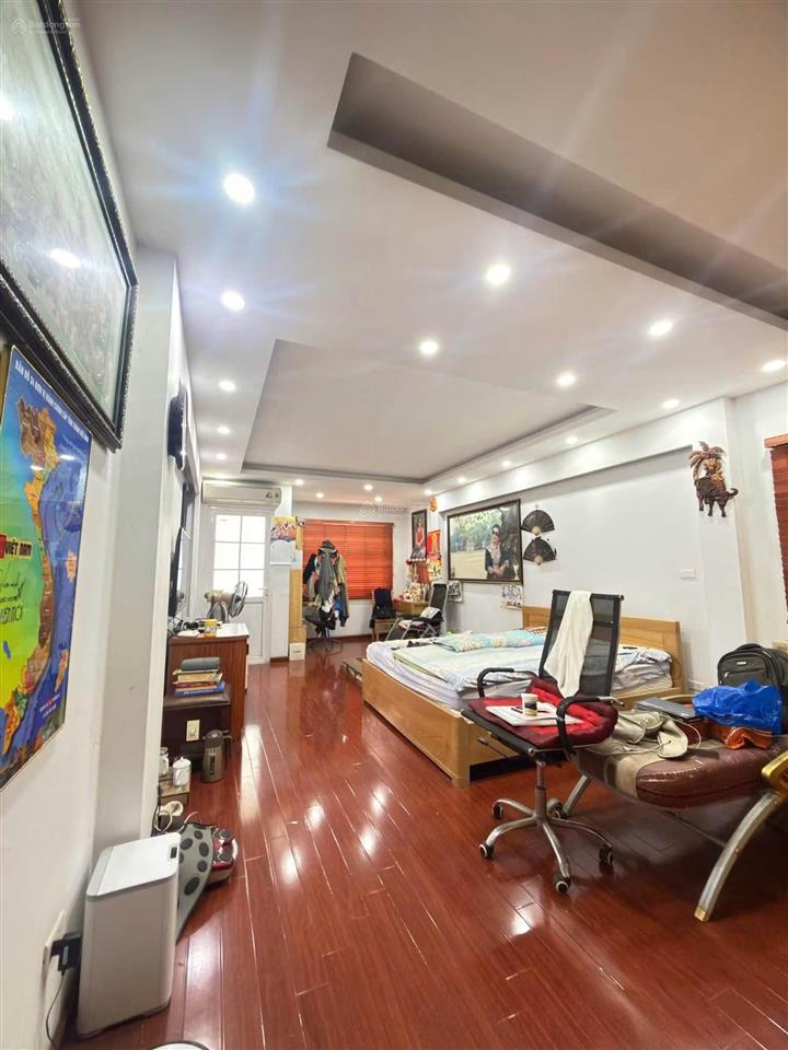 Mặt phố hoàng văn thái thanh xuân nhà bán 6tầng thang máy, lô góc, dt 50m2 sẵn dòng tiền, 18,8 tỷ