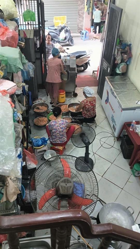 Bán nhà đối diện vin cao xả lá ở đường nguyễn trãi thanh xuân 38m2 4 tầng ô tô kinh doanh giá rẻ