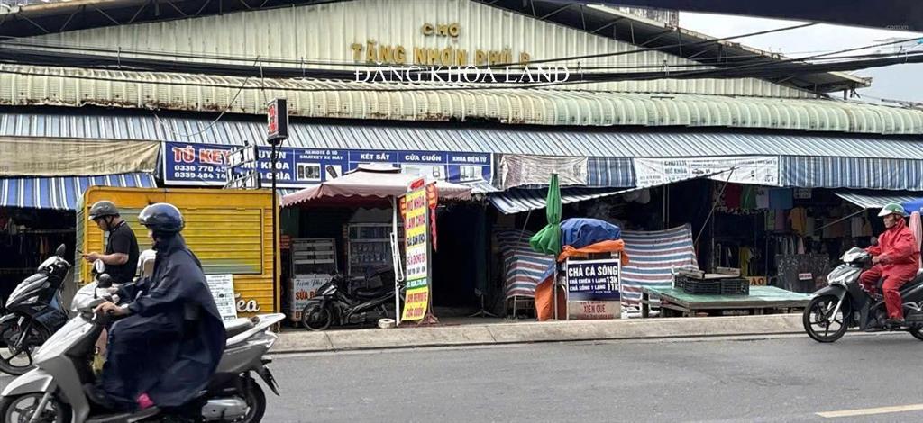 Bán mặt tiền kinh doanh đối diện chợ tăng nhơn phú b