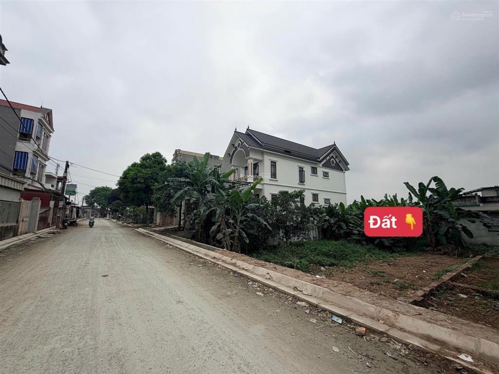 Bán đất thượng vực, chương mỹ 100m2 vuông đẹp ô tô gần đất giá chỉ 3,x tỷ