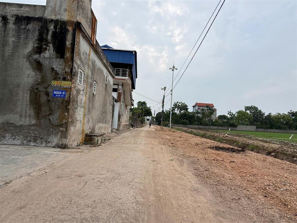 Chủ cần tiền  bán gấp lô đất đẹp tại hồng sơn, mỹ đức  full thổ cư