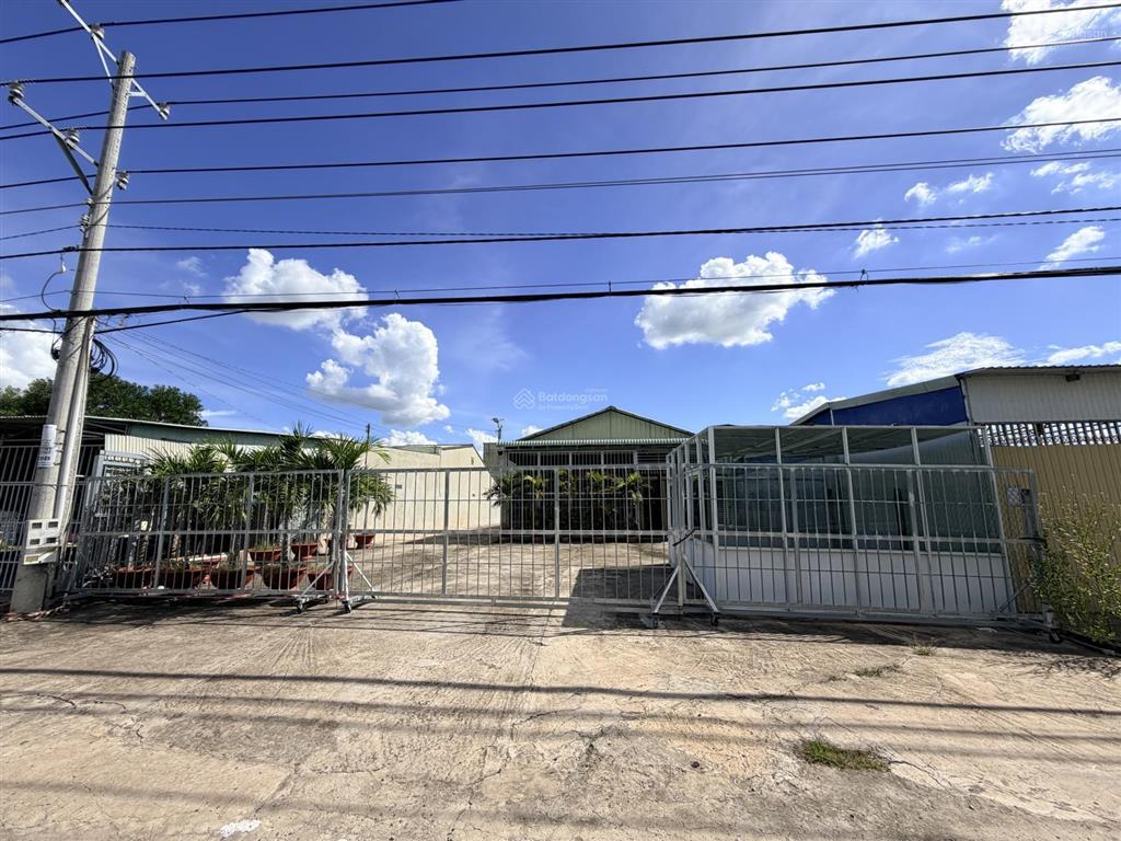 Bán nhà mt tiện làm trạm dừng chân tp tây ninh