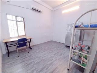 Phòng trọ trung tâm quận 8,thoáng mát, thuận tiện di chuyển, đầy đủ nội thất