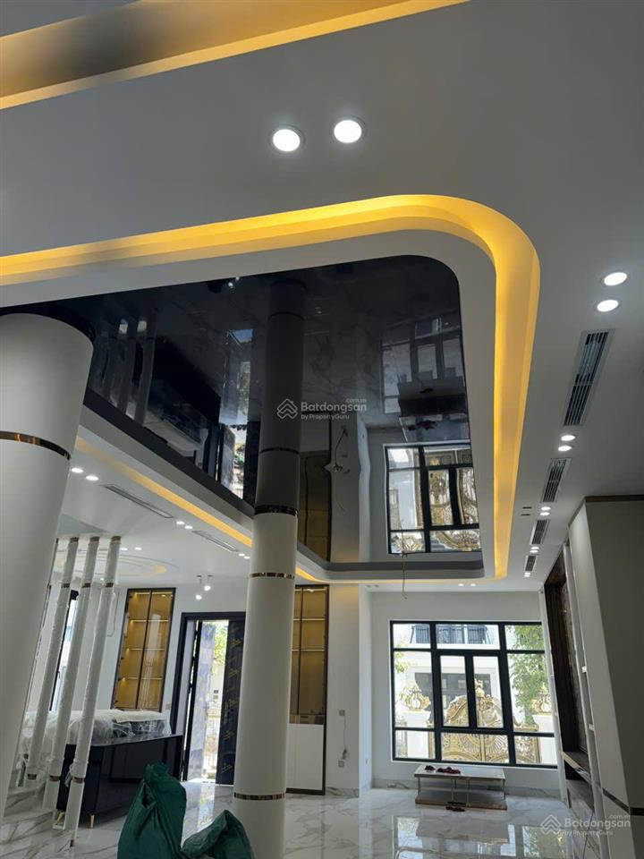 Cần bán căn biệt tự song lập giá 260tr/m giá cực tốt tại louis city hoàng mai