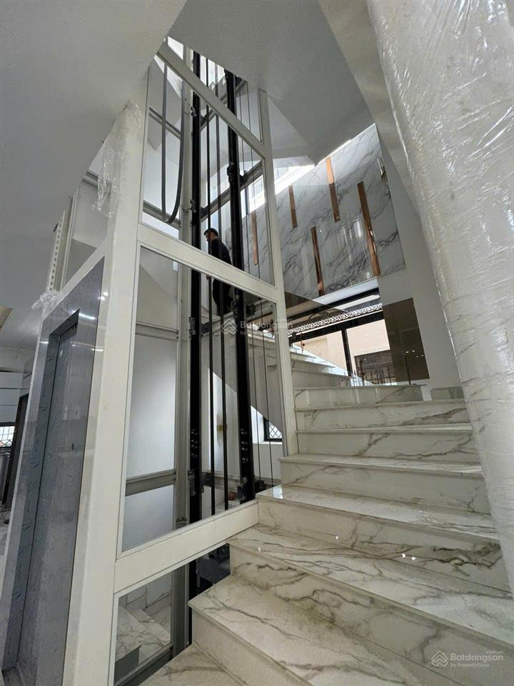 Cần bán căn biệt tự song lập giá 260tr/m giá cực tốt tại louis city hoàng mai
