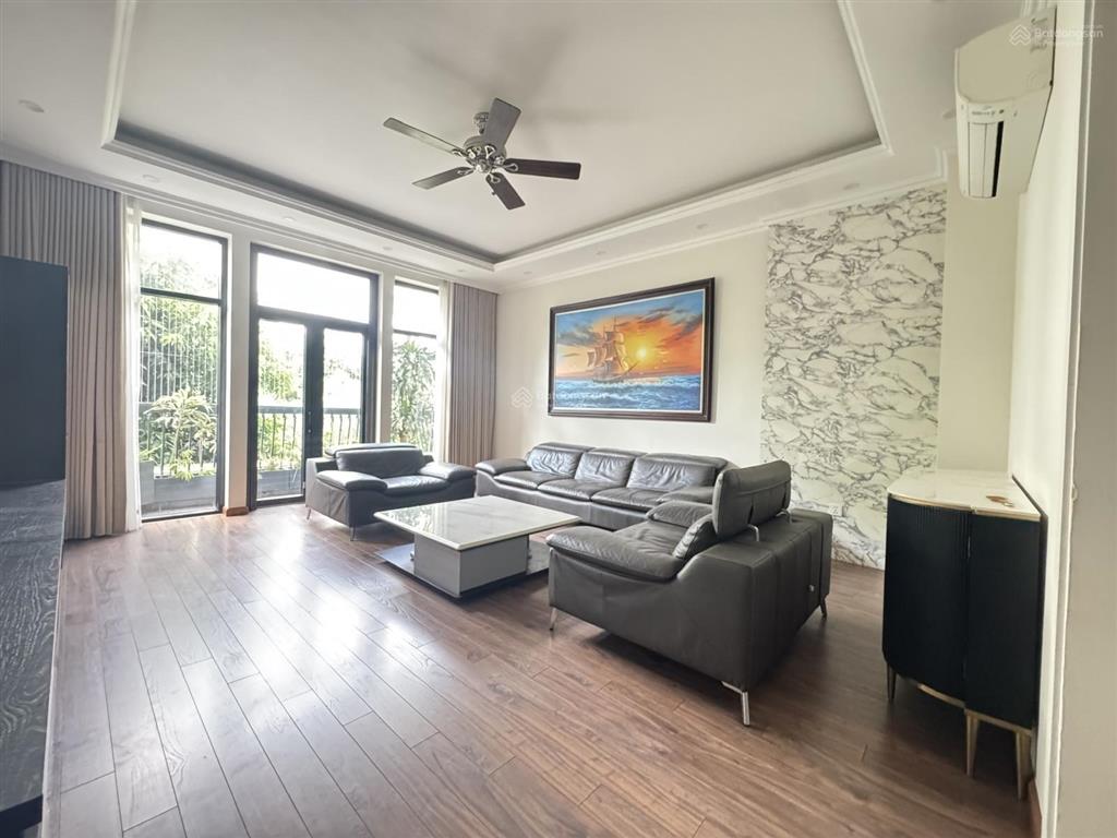 Em bán shophouse hoàn thiện 5 tầng có thang máy sẵn sổ đỏ giao dịch  giá hời louis city hoàng mai