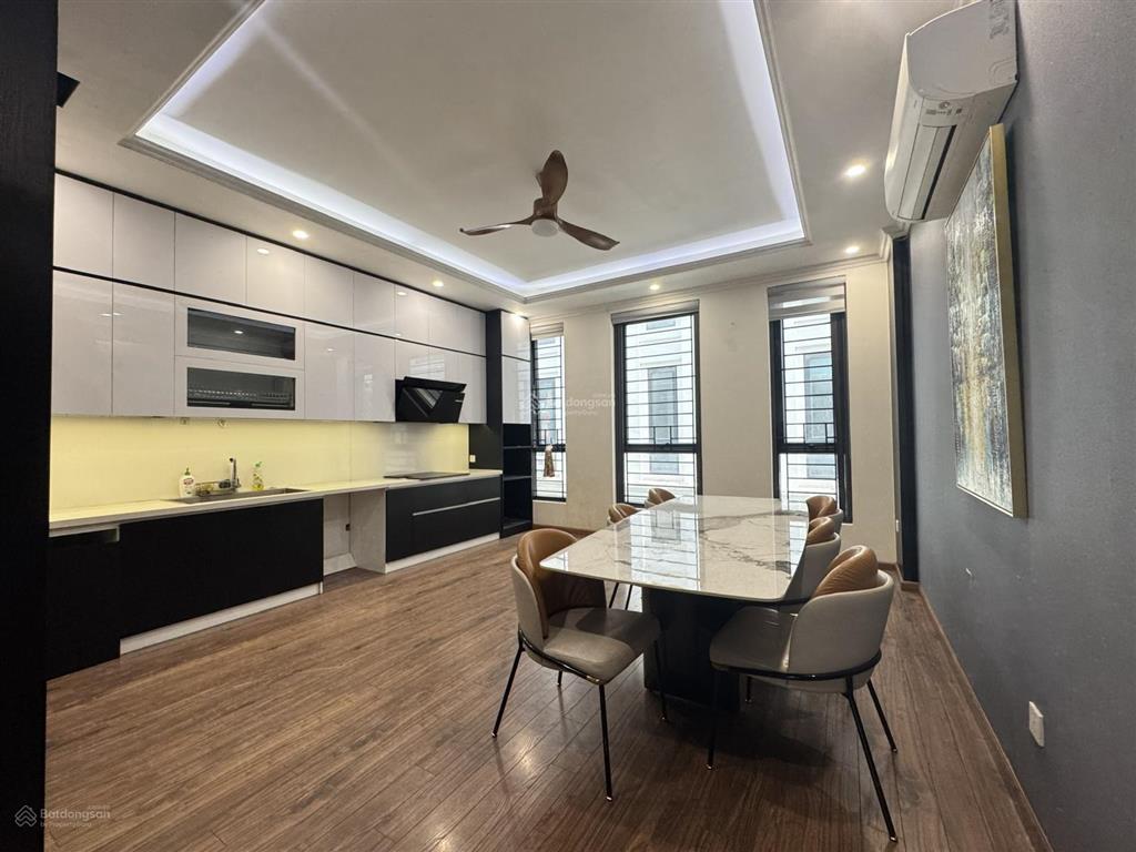 Em bán shophouse hoàn thiện 5 tầng có thang máy sẵn sổ đỏ giao dịch  giá hời louis city hoàng mai