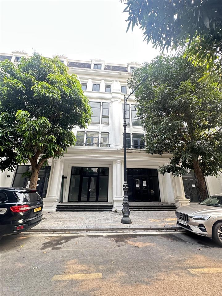 Em bán shophouse hoàn thiện 5 tầng có thang máy sẵn sổ đỏ giao dịch  giá hời louis city hoàng mai