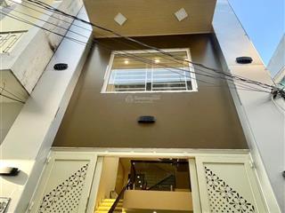 Nhà phố trung tâm nhà bè full nội thất cách phú mỹ hưng chỉ vài phút