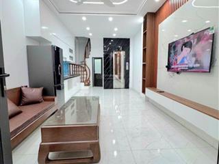 Bán gấp nhà lê trọng tấn oto đỗ cửa. vào nhà. đối diện khu đô thị par city. tiện ích bạt ngàn.