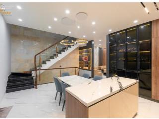 Chính chủ cần bán nhà 3 tầng hai mặt tiền tại trung tâm đà nẵng