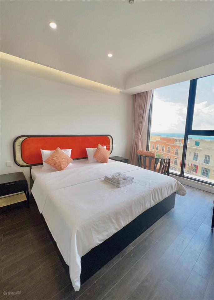 Bán căn góc 2pn hillside phú quốc giá lỗ sâu 79m2 giá rẻ nhất hillside bán nhanh trong tuần