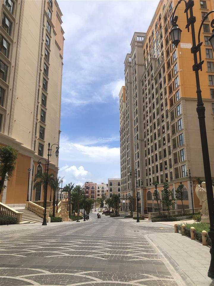 Shophouse 5 tầng  vị trí đắc địa, sở hữu lâu dài  giá cắt lỗ sâu nhất the centre phú quốc