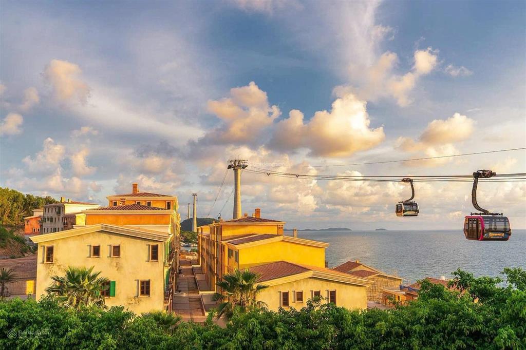 Shophouse căn góc sunset town tầm nhìn biển, vị trí vàng, tiềm năng khai thác thương mại