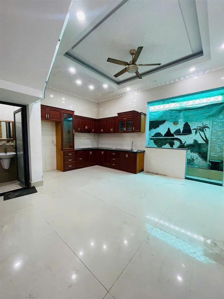 Nhà hẻm xe hơi Đào Tông Nguyên, ngang 6m, hơn 8 tỷ, cạnh trường học