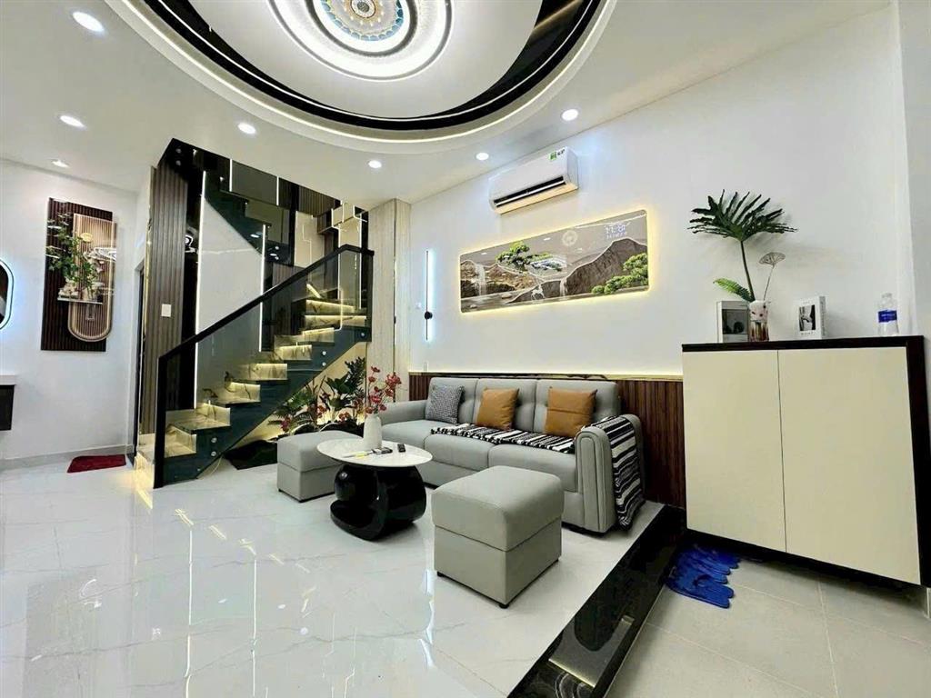 NHÀ CẠNH VINCOM, 50M2, ĐẦY ĐỦ NỘI THẤT, 5.95 TỶ