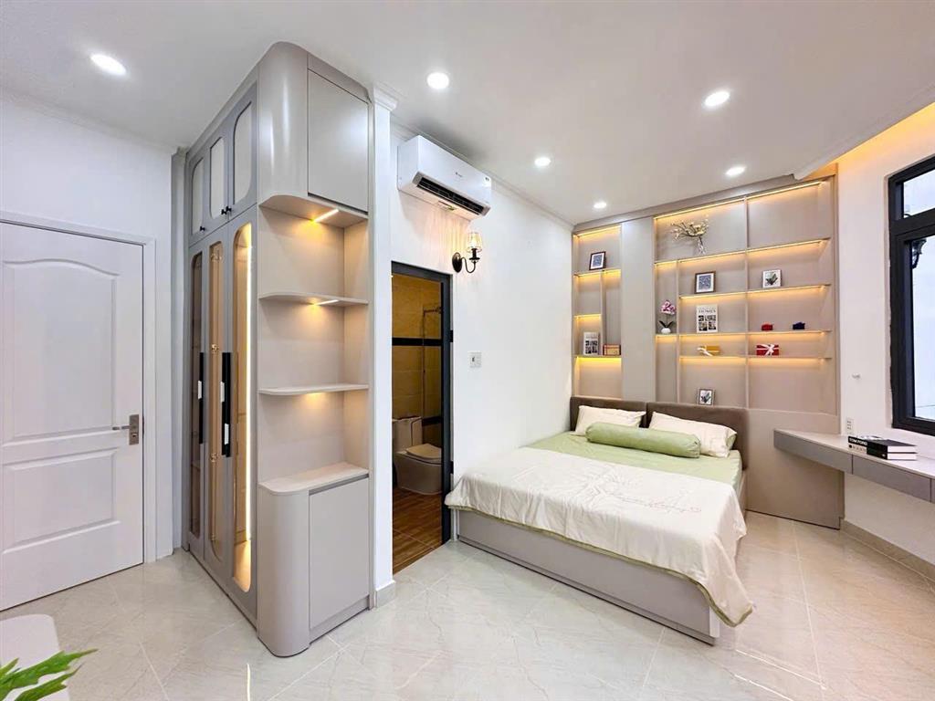 NHÀ GÓC 2 MẶT TIỀN, HẺM XE HƠI HUỲNH TẤN PHÁT, 7.5X12M, KHU DÂN TRÍ CAO