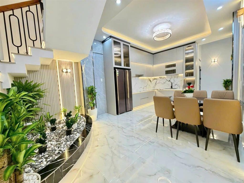 Nhà đẹp hẻm 1942 Huỳnh Tấn Phát, 4x14m, 5.8 tỷ, tặng nội thất tiền tỷ