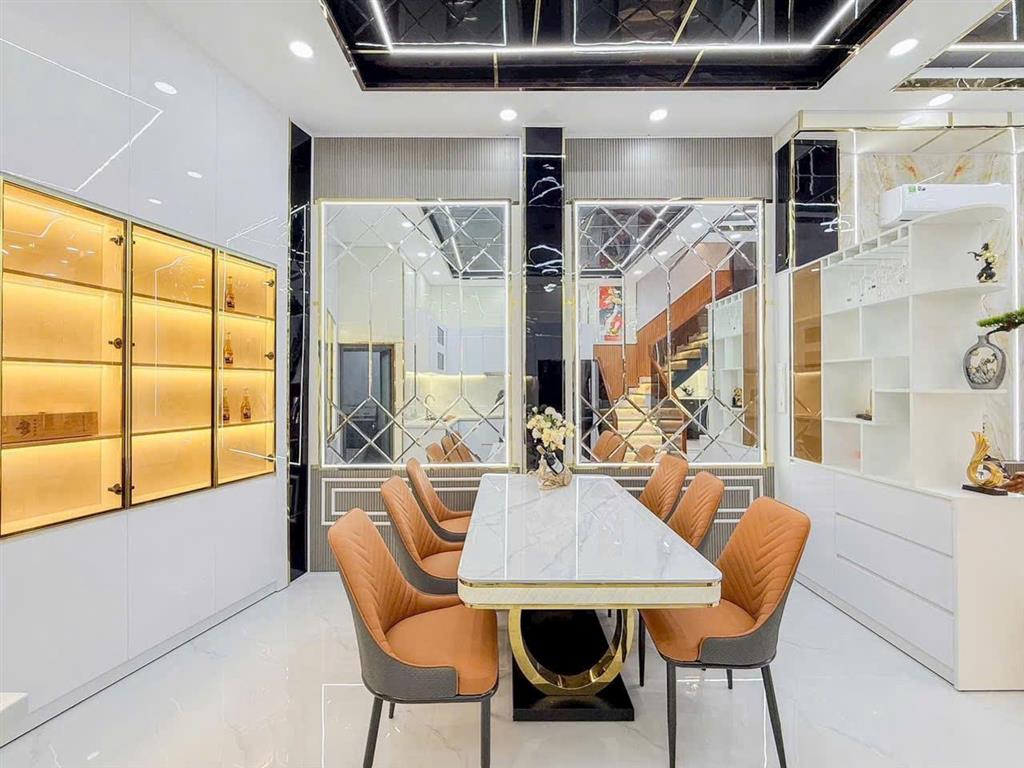 Nhà đẹp lung linh, hẻm xe hơi Nguyễn Thị Hương, dân trí cao, hơn 7 tỷ