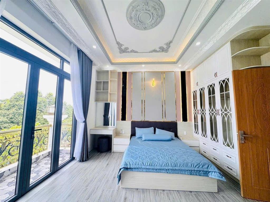 Nhà khu cán bộ ở ngay phà Binh Khánh, 4 tầng kiên cố, thuận tiện đi Cần Giờ