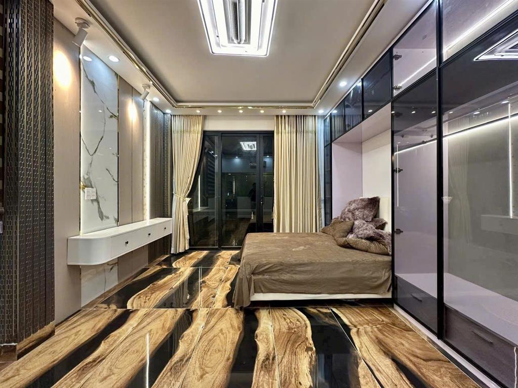 NHÀ CÓ THANG MÁY, HUỲNH TẤN PHÁT, NGANG 8.5M, FULL NỘI THẤT