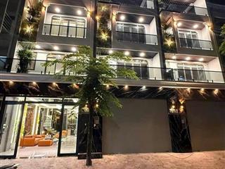 SIÊU PHẨM 3 CĂN LIỀN KỀ LUXURY SMART HOME – HUỲNH TẤN PHÁT