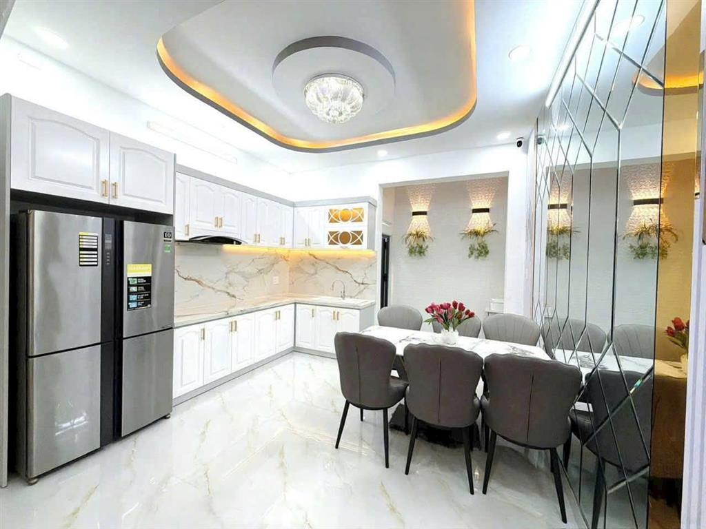 Mặt tiền kinh doanh, ngay Huỳnh Tấn Phát, 4 tầng, cạnh Phú Mỹ Hưng, 8.9 tỷ