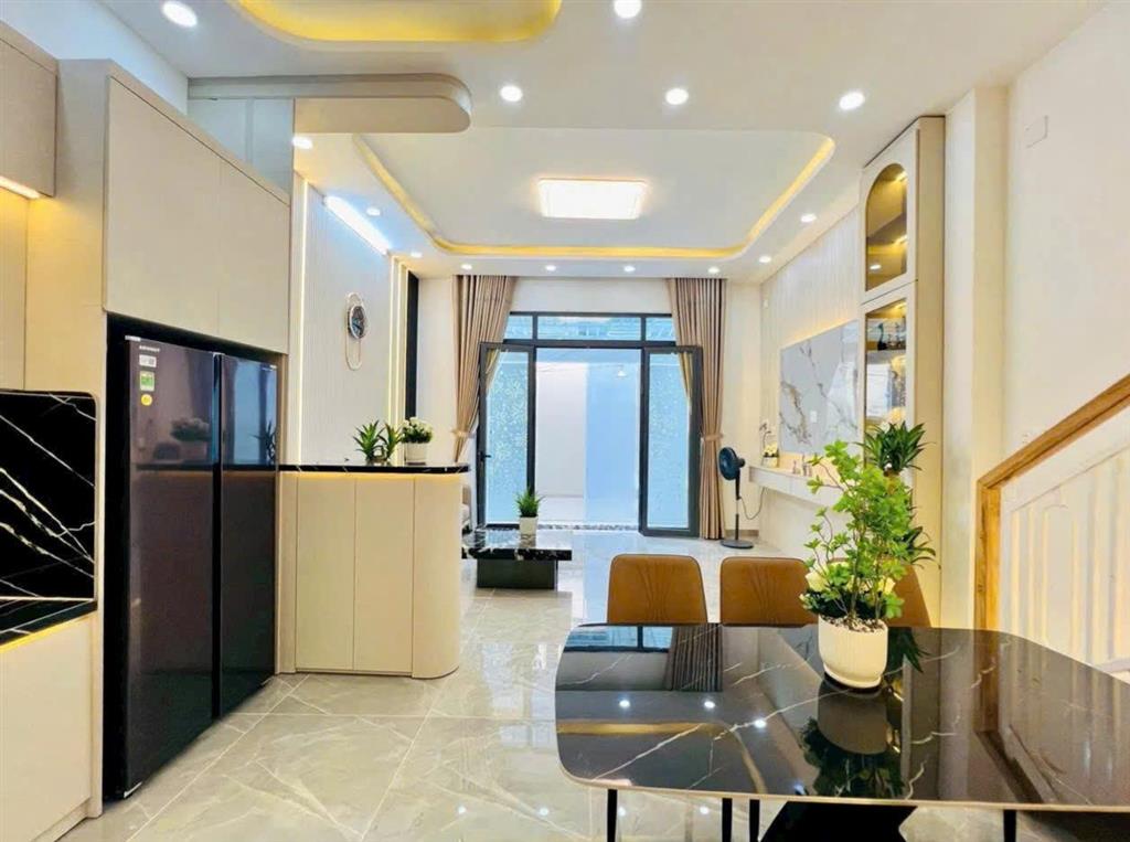 Nhà mới Huỳnh Tấn Phát, gần trường, cạnh Phú Mỹ Hưng, chỉ hơn 5 tỷ