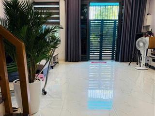 Nhà rộng 6m cực hiếm, khu đồng bộ Đào Sư Tích, chỉ hơn 9 tỷ
