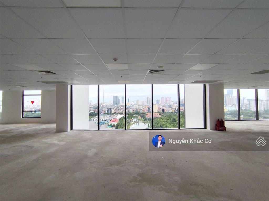 Bán sàn văn phòng hạng a tại rox center 136 hồ tùng mậu, hà nội 2000m2 có chia
