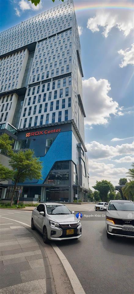 Bán sàn văn phòng hạng a tại rox center 136 hồ tùng mậu, hà nội 2000m2 có chia