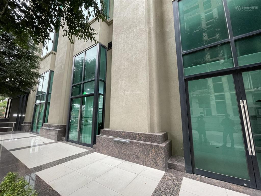 Bán sàn văn phòng tại roman plaza, 210m2, chính chủ hot!  0906 011 ***