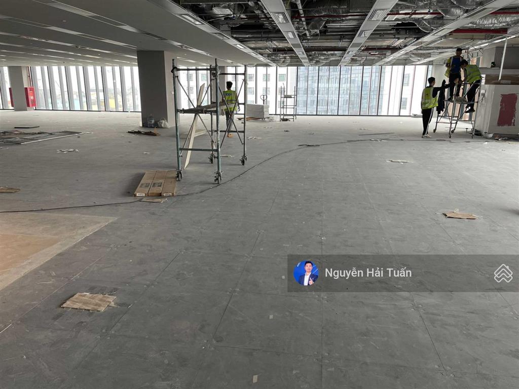 Chính chủ cần bán sàn văn phòng cầu giấy diện tích lên đến 280m2.  0906 011 ***