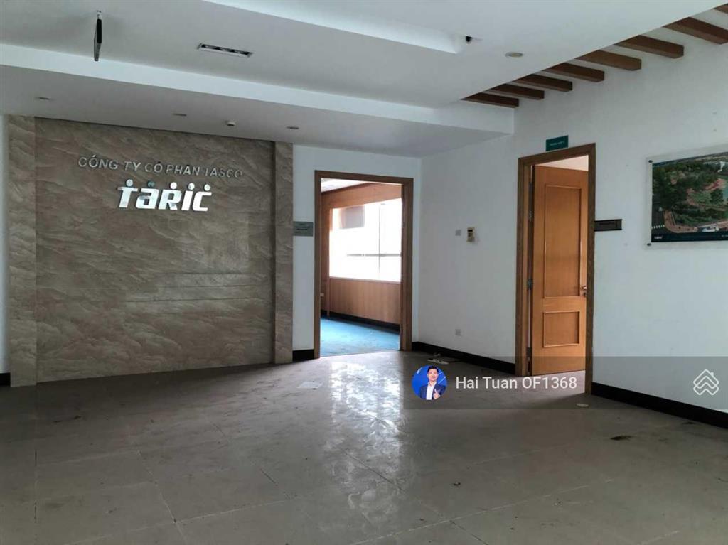 Tôi cần chuyển nhượng 1000m2 sàn văn phòng tại tòa nhà lớn, mặt phố trần phú, quận hà đông