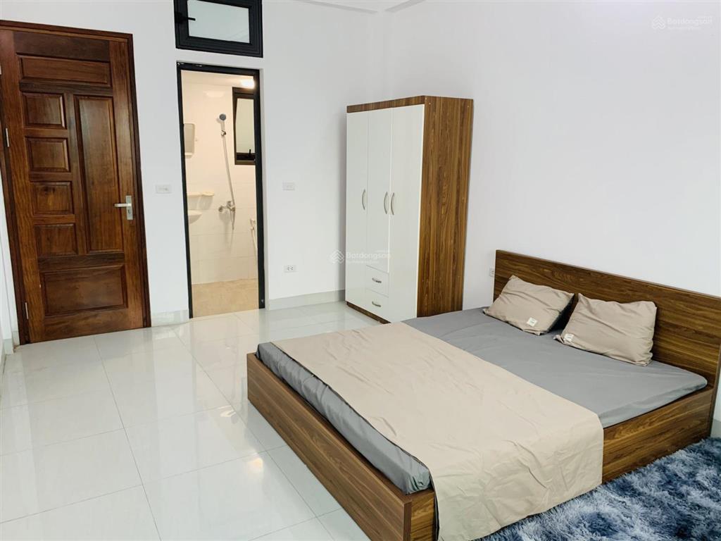 Cho thuê phòng 33m2 tại 143 nguyễn chính, cửa sổ ban công siêu đẹp