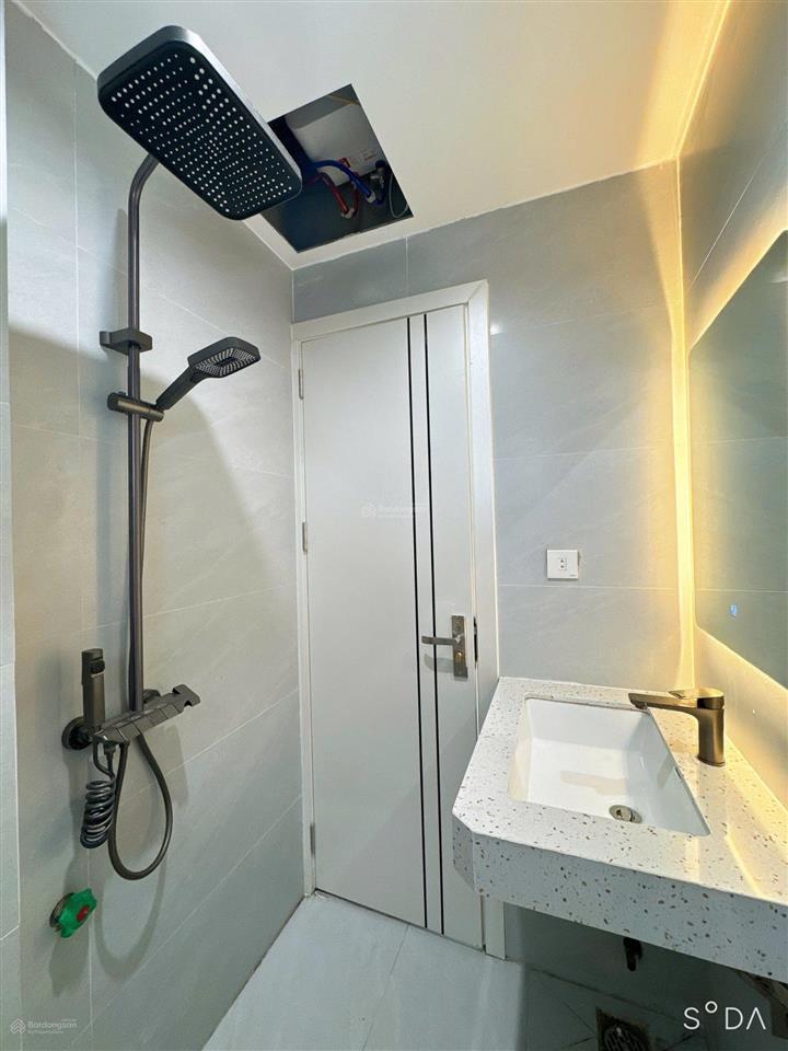 Cho thuê nhà riêng mới 100% 3pn, lô góc, nội thất đẹp, ở được luôn tại đình thôn, hà nội