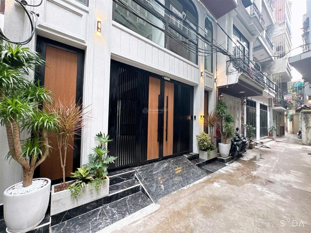 Cho thuê ccmn 1n1k tại ngõ 444 đội cấn, mới tinh 100% ở được luôn.