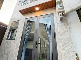 Nhà 1 trệt 1 lầu ngay tô ký dt 3.5 x 4m, giá chỉ 690tr