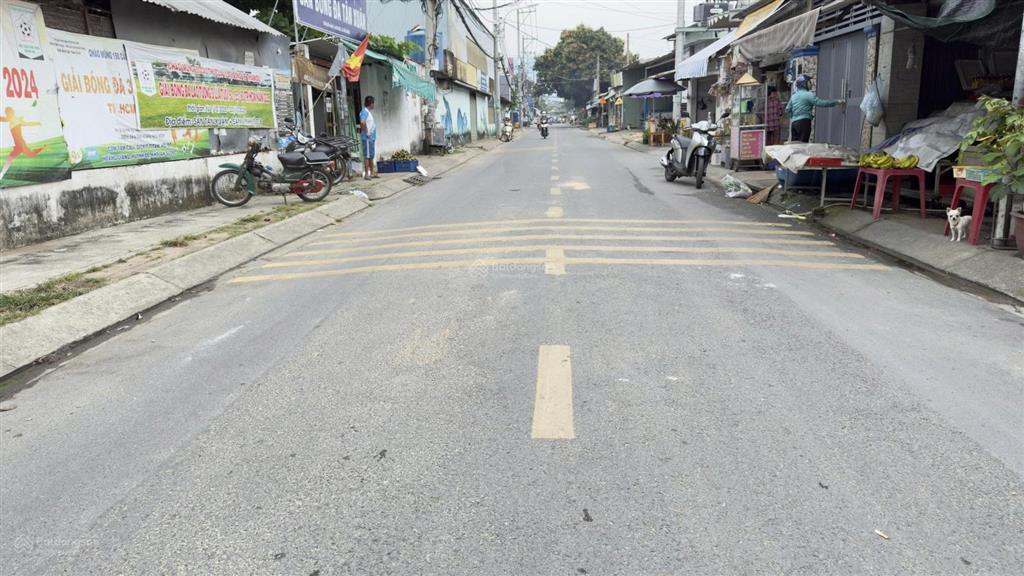 Nhà mặt tiền đường tân xuân 6, xã tân xuân, hóc môn dt 4 x 20m. giá 4ty5