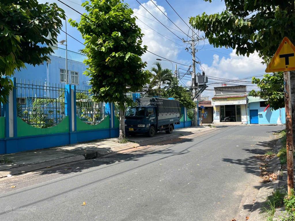 Bán đất thổ cư mặt tiền đường nhựa dt 5 x 22m, xuân thới thượng 26  hóc môn. giá 3ty5