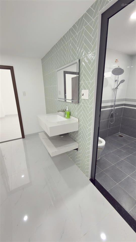 Nhà hẻm trưng vương 3, trung chánh, dt 5 x 19m, 1 trệt 1 lửng, 4 phòng ngủ. giá 4tỷ9