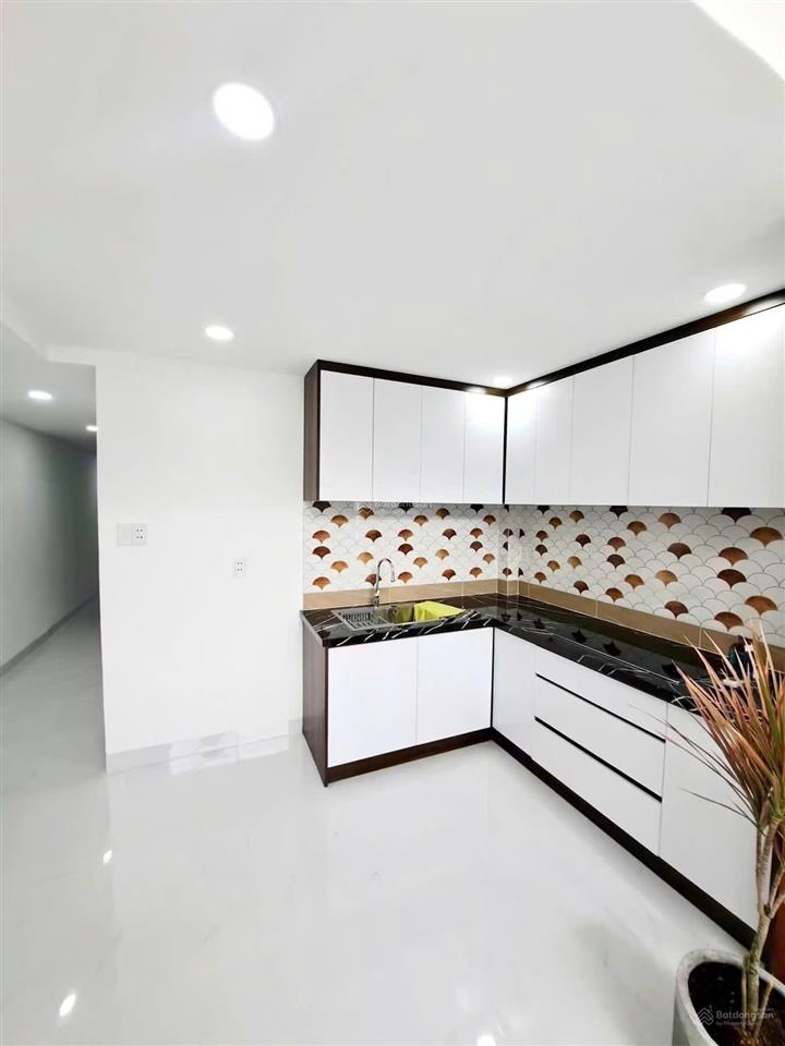 Nhà hẻm trưng vương 3, trung chánh, dt 5 x 19m, 1 trệt 1 lửng, 4 phòng ngủ. giá 4tỷ9