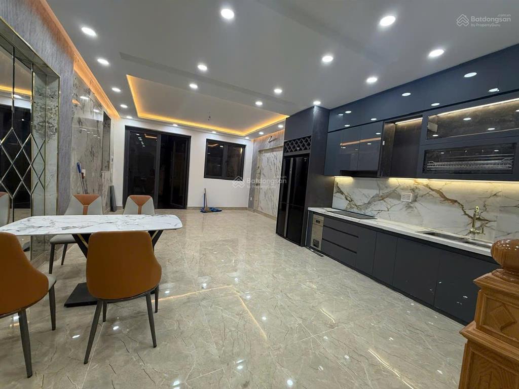 Nhà 1 trệt 1 lầu đường trung mỹ tây 1a, 5x 13m , đường oto. giá 4ty6